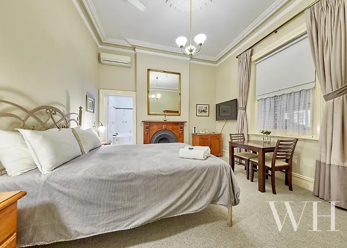 Queen Room